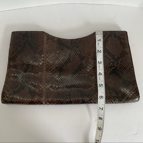 LAI Python Clutch - Picture 10 of 13